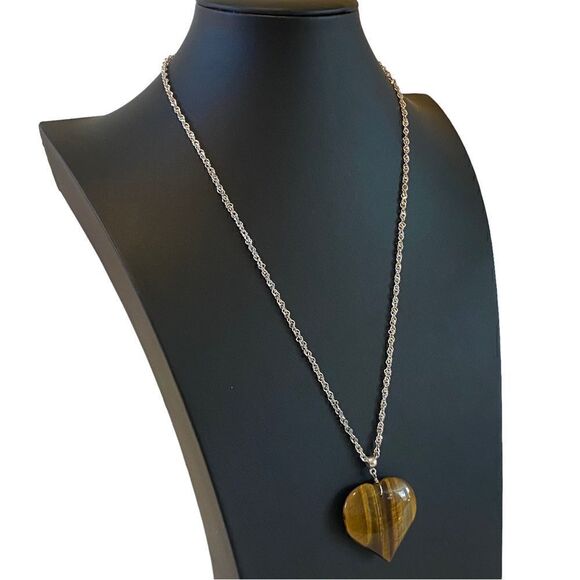 Milor Gorgeous Tigers Eye Heart Pendant on Diamond Cut Silver Toned Chain. - Picture 2 of 6